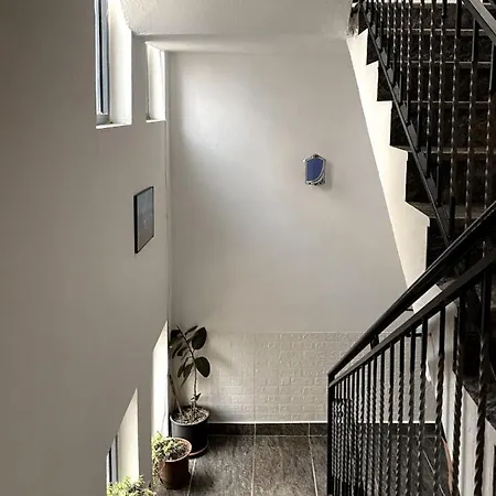 Klinton Gasthuis Durrës