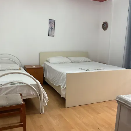 Klinton 3* Durrës