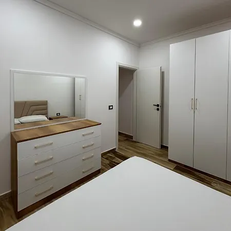 Klinton 3* Durrës