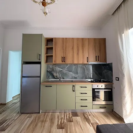 Klinton Gasthuis Durrës