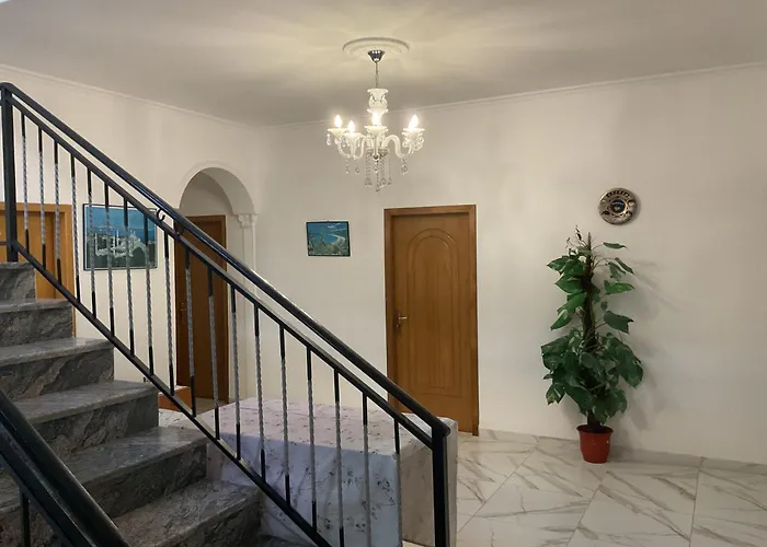 Klinton بيت ضيافة