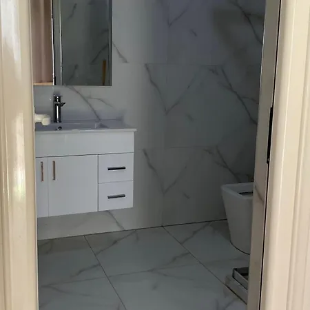 Klinton Πανσιόν Δυρράχιο