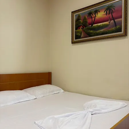 Πανσιόν Klinton Δυρράχιο