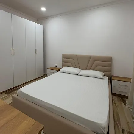 Klinton 3* Durrës